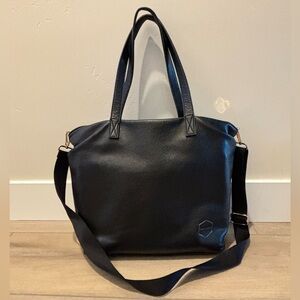 Fawn Design The Tote Bag Purse Diaper Bag Cross Body Faux Leather Black EUC